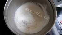 口感丰富的巧克力天使蛋糕做法图解3)