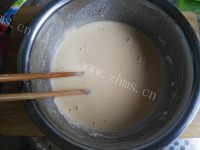 特色风味韩式海鲜葱饼做法图解7)