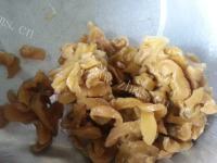 美味的瓜圃豆豉焖肉做法图解2)