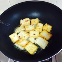 家常菜煎豆腐做法图解3)