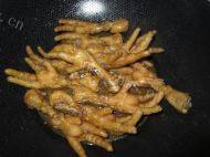 酥嫩酱鸡爪