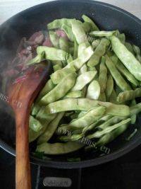 好吃的豆角炖肉做法图解5)