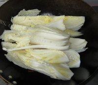 家常菜干锅辣白菜做法图解6)