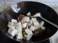 家常鲶鱼炖豆腐做法图解9)