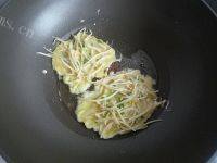 自制豆芽煎饼做法图解7)