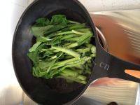 色味俱佳的蒜香菜心做法图解2)