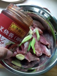 美味的叉烧肉做法图解3)
