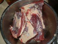 美味的砂锅牛肉做法图解1)