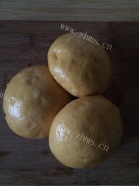 质嫩爽口的南瓜馒头做法图解8)