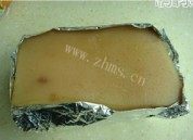 广式脆皮烧肉做法图解9)