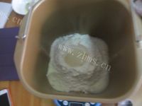 好吃的超软酸奶吐司做法图解2)