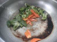 「DIY美食」青椒炒猪肝做法图解10)