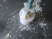 家庭版红豆沙冰皮月饼做法图解14)