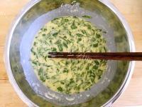 自制油菜鸡蛋饼做法图解3)