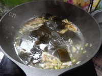 最喜欢吃的土豆烧海带做法图解7)
