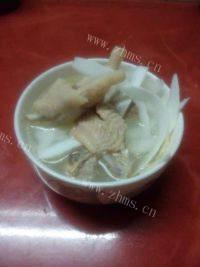 美味的椰子煲鸡