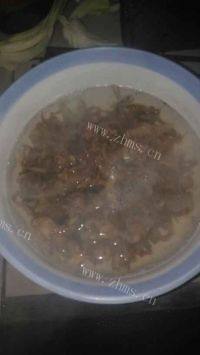 家常菜梅菜扣肉做法图解3)