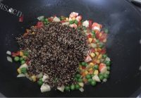 香飘十里的蛋包饭做法图解3)