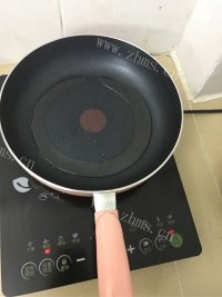 喷香的土豆鸡蛋饼做法图解4)