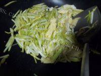 爽滑的蒜黄炒鸡蛋