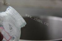 扒肘子做法图解3)