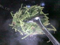 常吃不腻的蒜香苋菜做法图解5)
