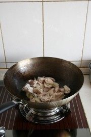 美味的甜辣鱿鱼做法图解4)