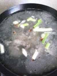 家常鱼头豆腐汤做法图解4)