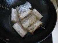 美味可口的红烧带鱼做法图解5)