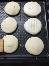 自制红豆馅饼做法图解11)