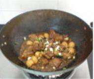 鹌鹑蛋烧排骨