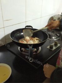 玉盘珍馐的煮螃蟹做法图解9)