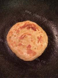 妈妈做的全麦豆面油饼做法图解12)