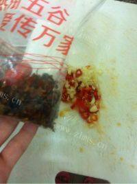 家常菜凉拌金针菇做法图解2)