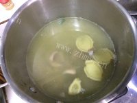 西洋菜猪肝汤做法图解10)