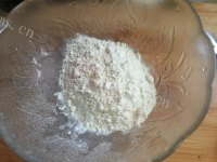 美味的炸香椿鱼做法图解4)