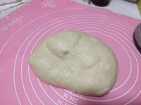 葡萄拼果酱面包卷做法图解5)