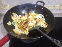 香酥鸡翅香锅做法图解8)
