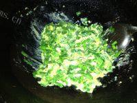 超级好吃的韭菜炒鸡蛋做法图解3)