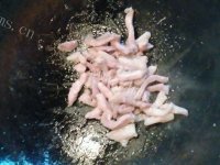 可口的茄子炒肉做法图解4)