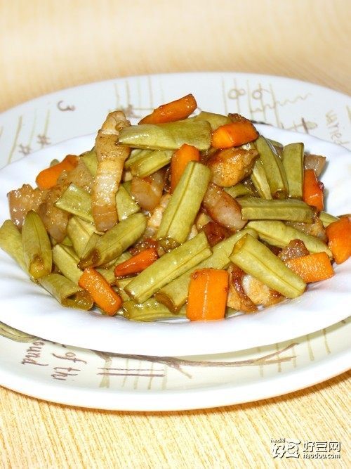 酸豆角炒五花肉