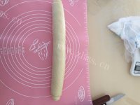 自制椰蓉面包卷做法图解7)