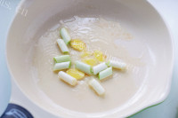 干煸油炸豆腐做法图解5)