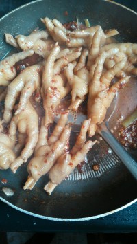 美味的香辣鸡爪