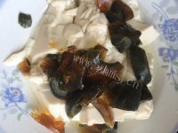 唇齿留香的皮蛋拌豆腐做法图解4)