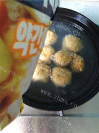 风味咖喱肉丸茄子煲做法图解7)