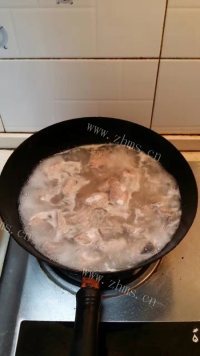 美味的红烧排骨做法图解2)