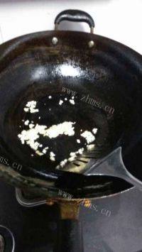 美味的凉拌鹌鹑蛋做法图解7)