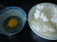 诱人的香肠炒饭做法图解2)