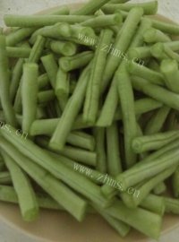 家常菜蚝油炒豆角做法图解1)